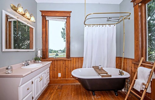 Benton Harbor Other | Charming Farmhouse with pool on 10 acres