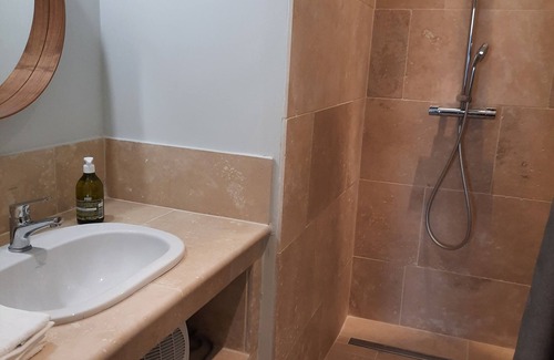 Saint-Maximin Other | Charming farmhouse on the outskirts of Uzes, 3 bedrooms, 3 bathrooms, pool