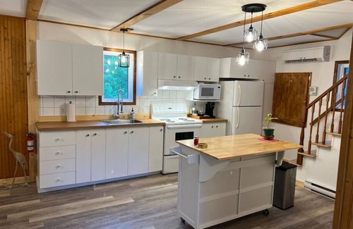 Papineau Regional County Municipality Cottage | Charming Farmhouse looking for active family to enjoy the outdoors