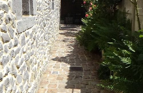 Leval Cottage | Charming Farmhouse Cottage with Modern Amenities in Avesnois Natural Park