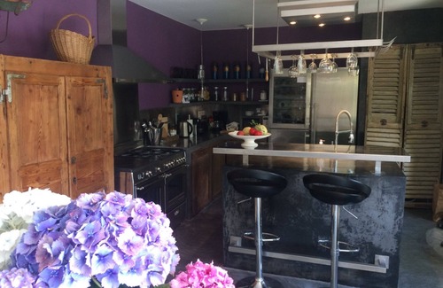 Pont-Aven House | Charming farmhouse in the heart of Pont-Aven, downtown on foot, private parking.