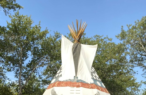 Decatur Other | Charming farmhouse in the woods-rustic barn, pool, tipis, trails and tree house!