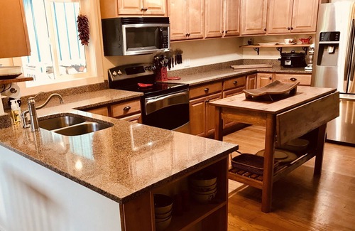 Yamhill Other | Charming Farmhouse in Yamhill’s Wine Country.