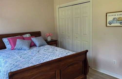 West Point Other | Charming Farmhouse on a Pond - pet friendly!