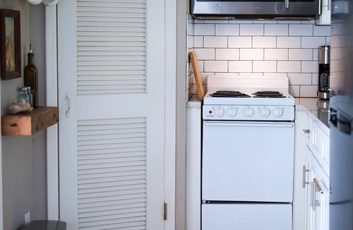 Clearwater Apartment | Charming farmhouse suite near Dunedin