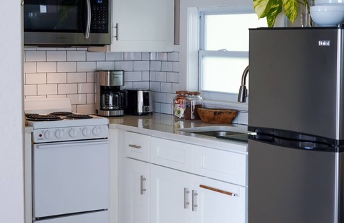 Clearwater Apartment | Charming farmhouse suite near Dunedin