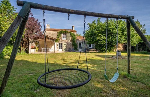 Froidfond Cottage | Charming Farmhouse with Garden, Terrace, and Fireplace near Froidfond Village