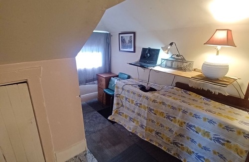 Emery Other | Charming farmhouse with 1 bedroom and WiFi, AC in welcoming Emery