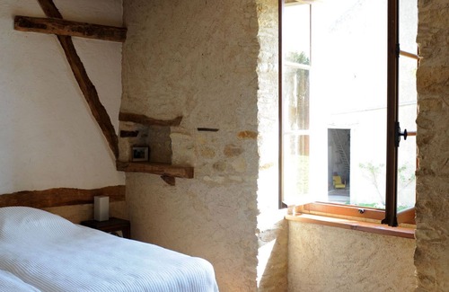 Saizy Other | Charming Farmhouse with Private Garden, Terrace & Large Courtyardn8 p/3 bedrooms
