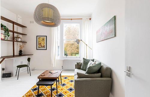 Tufnell Park Apartment | Charming First Floor Flat in Tufnell Park