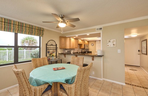 South Patrick Shores Condo | Charming first floor 2 bedroom condo just steps from the quiet beach.n
