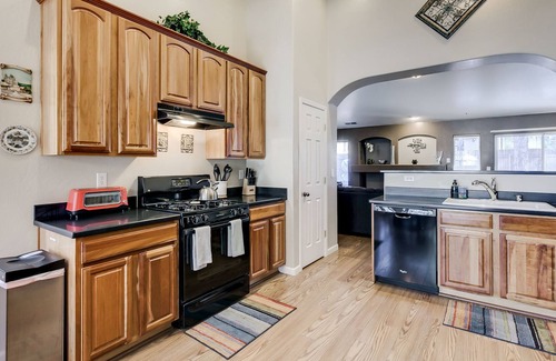 Ponderosa Trails House | Charming Flagstaff Home- w A/C! New Listing!