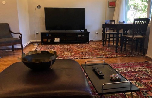 Arnavutkoy Apartment | Charming Flat with Balcony in Bebek