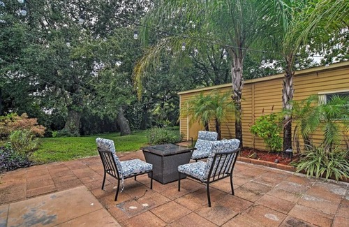 South Gate Ridge House | Charming Florida Pool home 8 minutes from Siesta Key