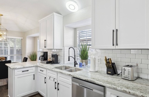 Flower Mound House | Charming Flower Mound Escape near DFW Airport and Legoland
