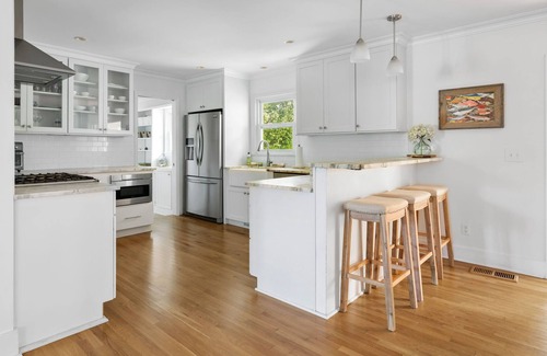 Charleston Cottage | Charming Fort Sumter Cottage