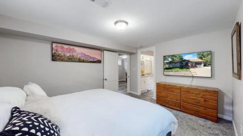 Littleton House | Charming four bedroom home with large yard and plenty of room for family