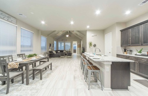 Sienna Plantation House | Charming Fox Trail Retreat - Sunny Getaway Perfect for Family Adventures #41189