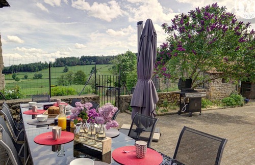 Chalmazel-Jeansagniere Cottage | Charming cottage with garden and wifi in Chalmazel-Jeansagnière