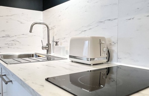 Champagne-au-Mont-d'Or Apartment | Charming T2 with terrace and private parking