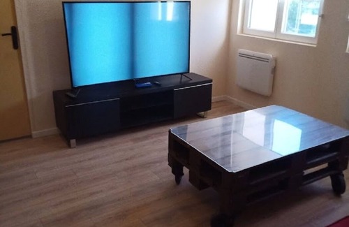 Chevigney-sur-l'Ognon Apartment | Charming T2 in the heart of a village