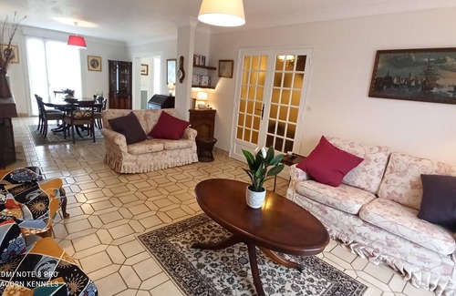 Fougerolles-du-Plessis House | Charming village house in Fougerolles-du-Plessis