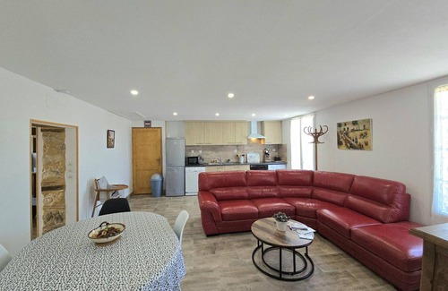 Lamonzie-Saint-Martin Cottage | Charming stone cottage with shared pool, WiFi, near Bergerac