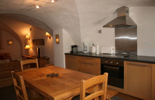 Monetier-les-Bains Apartment | Charming Serre-chevalier/Monetier 4/6-person apartment with garden.