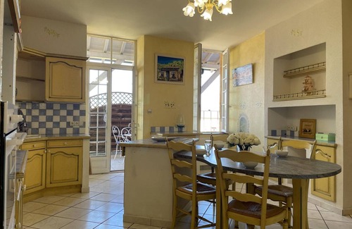 Pierrefitte-sur-Loire Cottage | Charming 18th-Century House with Garden, Near Lake & Attractions, Perfect for Families & Friends