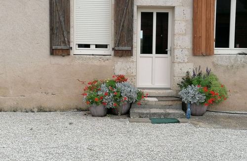 Saint-Firmin-sur-Loire Cottage | Charming forest lodge: 4/6 ppl, nature, relaxation, parking, pet-friendly
