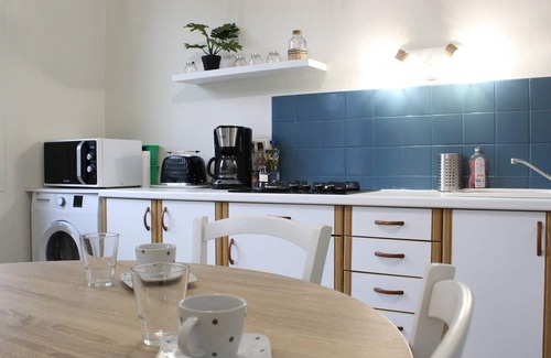 Domino House | Charming Renovated Home with Garden, Near Market and Beach in Saint-Georges-d'Oléron, Sleeps 2
