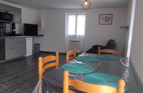 Domino House | Charming 4-Person House in Domino, Oléron - Close to Market, Beaches, and Nature Trails