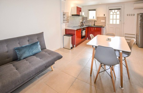 Meysse Apartment | Charming cottage in the middle of nature.