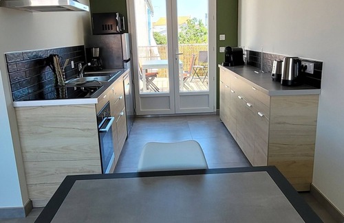 La Cotiniere Apartment | Charming first-floor apartment with terrace in La Cotinière