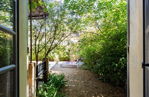 St.-Remy-de-Provence Villa | Charming villa with swimming pool close to the center of St Rémy de Provence 4-6