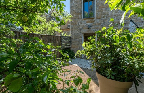 San-Gavino-di-Carbini Apartment | Charming apartments in Porto-Vecchio and Araggio, between the sea and the mounta