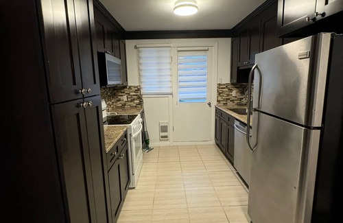 Laval Apartment | Charming fully equipped apt in a quiet area of ​Ste-Rose. Non-smoking. No pets