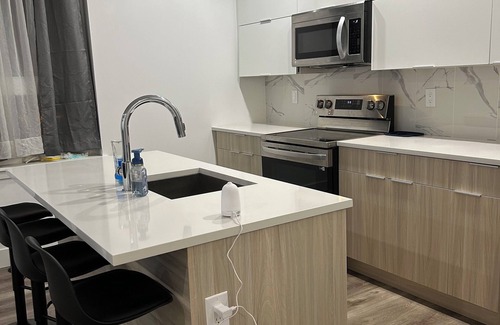North Philadelphia Apartment | Charming, Fully Furnished Home Near Stadiums!