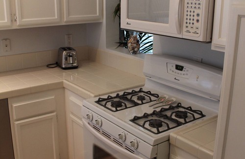 Carmel Valley Condo | Charming Furnished 2BD/2BA w/Pool&Spa! Available Nov-Dec 2025 for 3,500-3,995/m