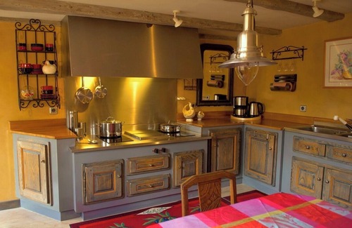 Chauvigny Bed & Breakfast | Charming gîte Indoor pool Medieval town