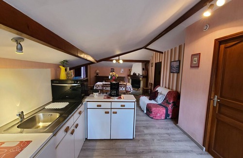 Le Val-d'Ajol Cottage | "Charming Gîte with Balcony, Near Spa and Ski Resorts in Plombières-les-Bains"