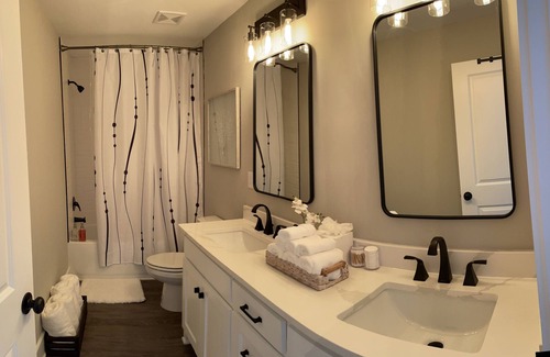 Gainesville House | CHARMING GAINESVILLE TOWNHOME 1