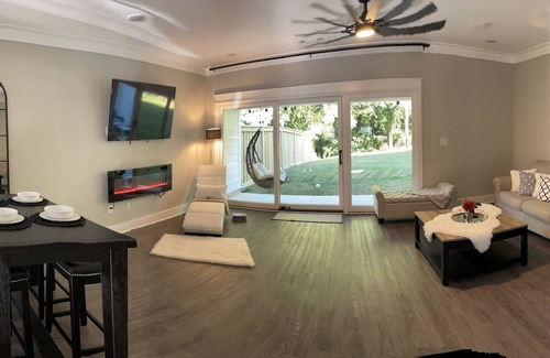 Gainesville House | Charming Gainesville Townhome, central, 2 mile from Hospital