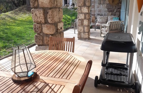Bargemon Apartment | Charming Garden apartment in delightful Bargemon