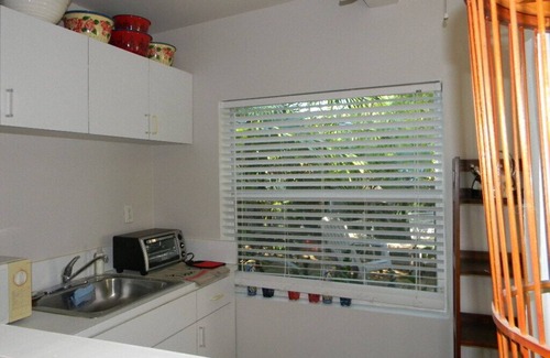 East Little Havana Cottage | Charming Garden Cottage Close To The City Center, Health District & Wynwood