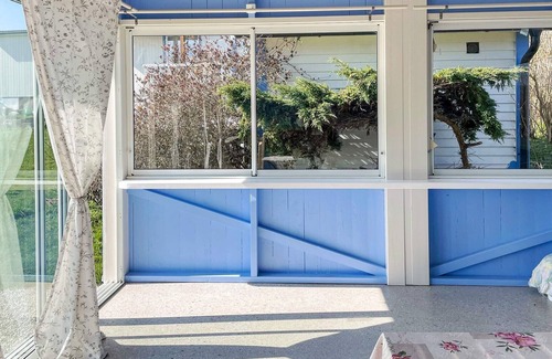 Levide House | Charming Garden Cottage in Levide