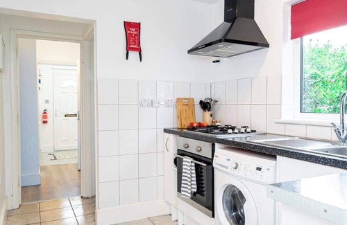 Oxford Condo | Charming Garden Flat with Free Parking @ Abingdon