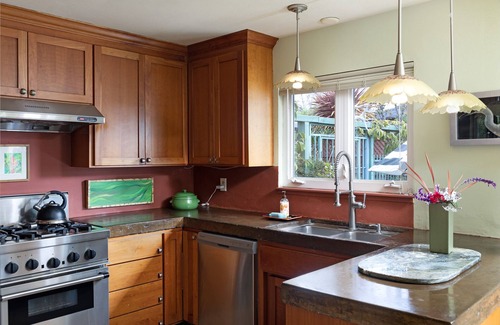Opal Cliffs House | CHARMING GARDENS & GREAT LOCATION PETS/HOT TUB n#141214