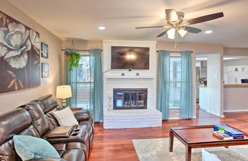 Garland House | Charming Garland Home about 18 Mi to Dtwn Dallas