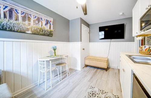Geneva Apartment | Charming Geneva Vacation Rental about 5 Mi to Lake!
